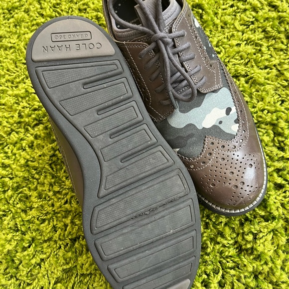 Cole Haan men’s OriginalGrand Longwing Camo. Size 8.5. - Picture 2 of 5